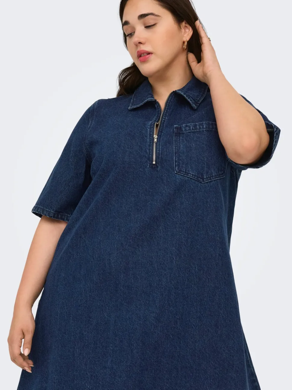CARAMY Robe courte