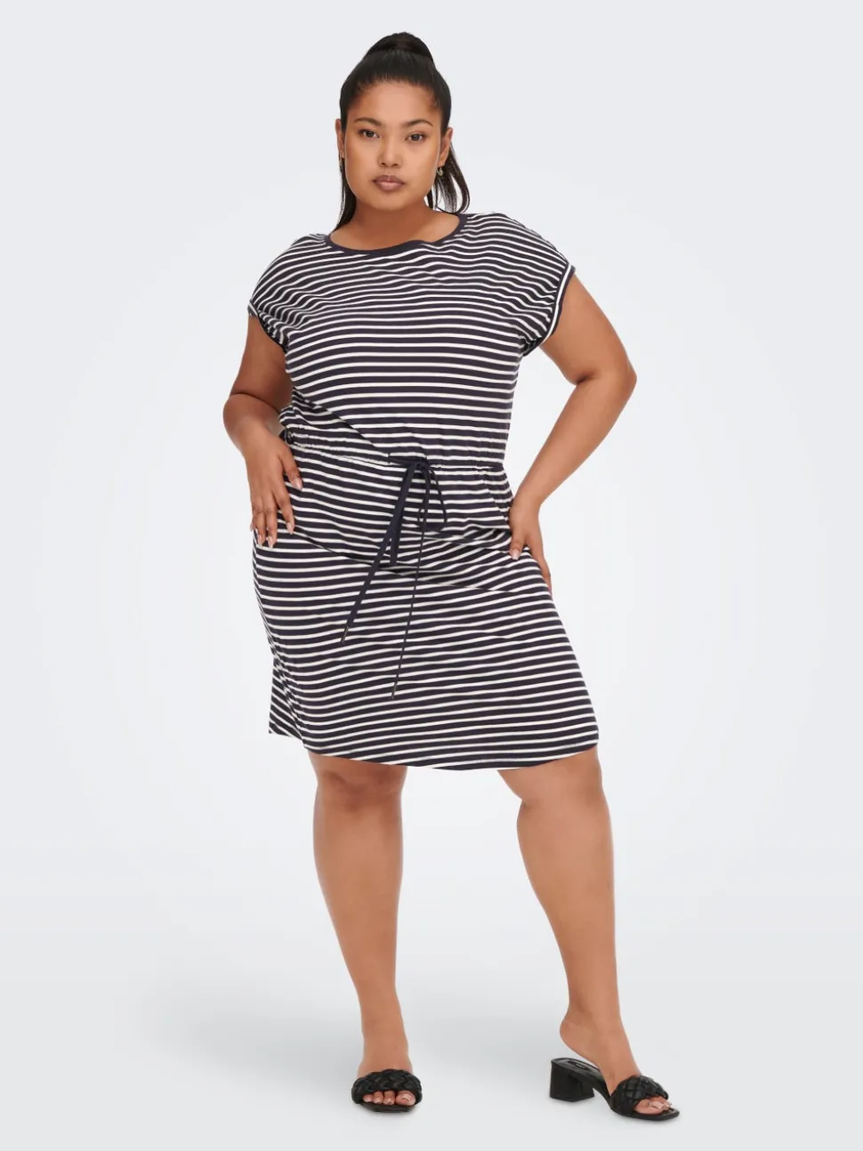 CARAPRIL Robe courte