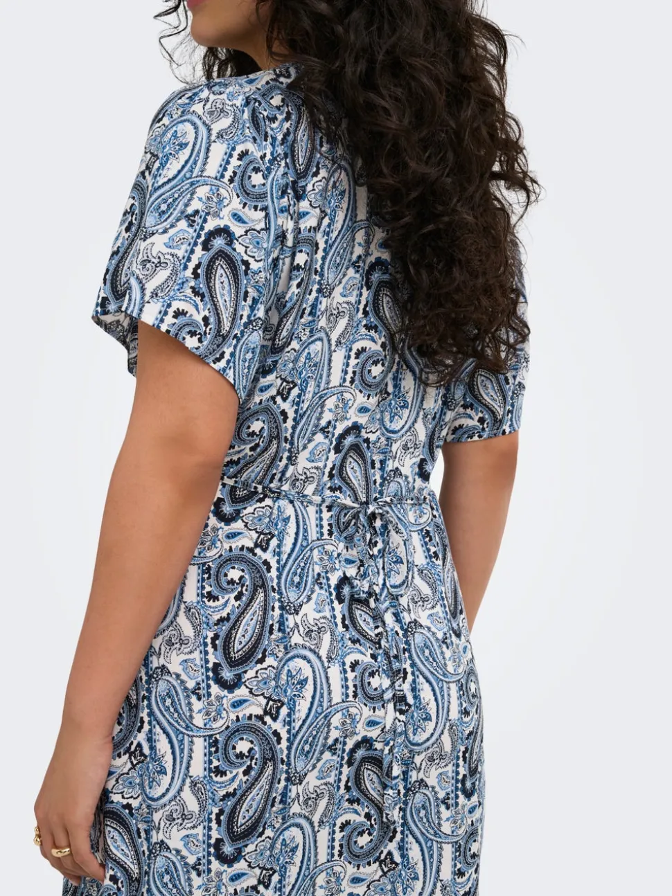 CAREVIDA Robe courte