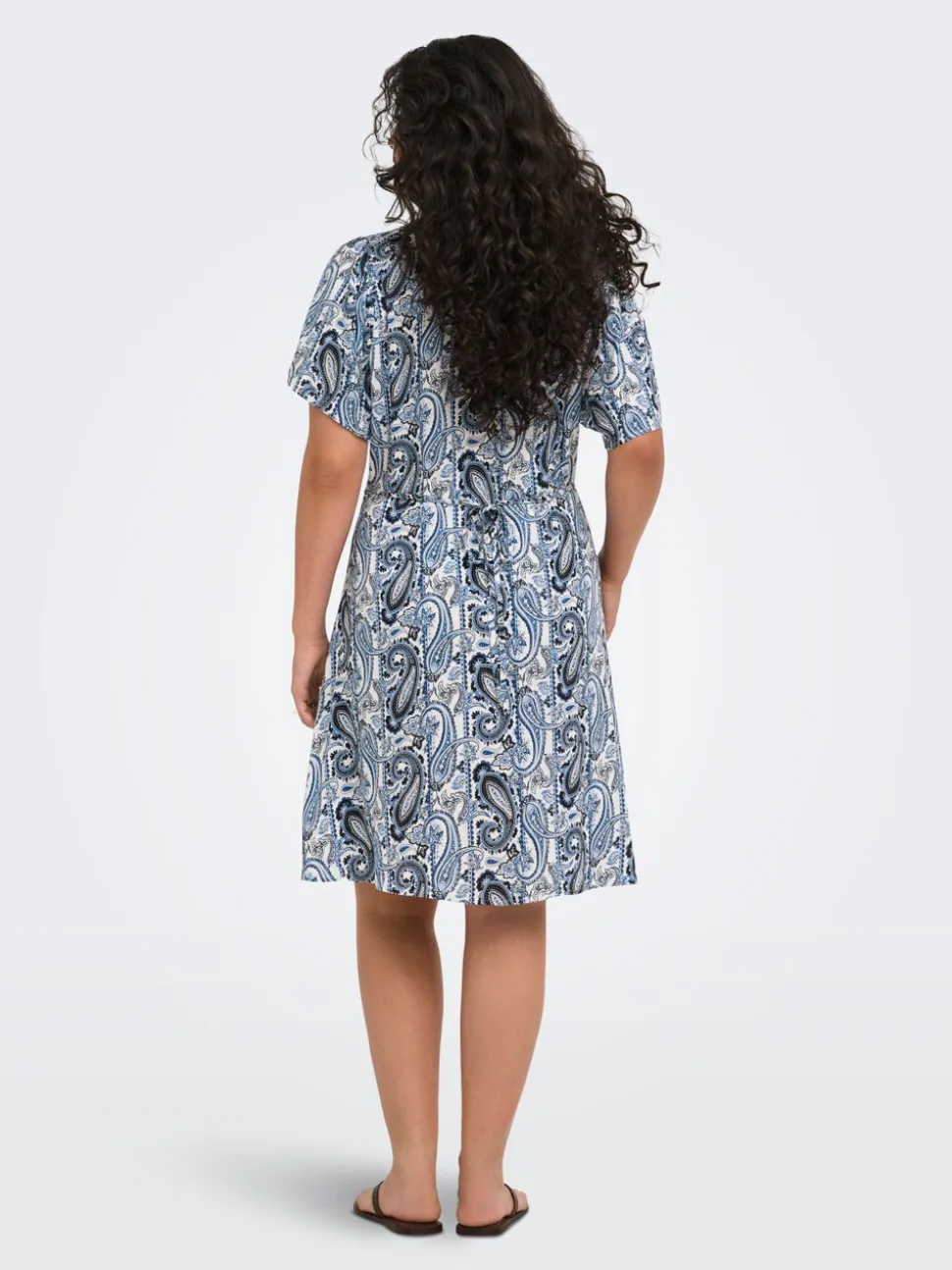 CAREVIDA Robe courte