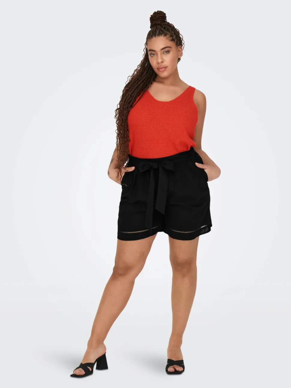 CARJUPITER Taille moyenne Loose Fit Short