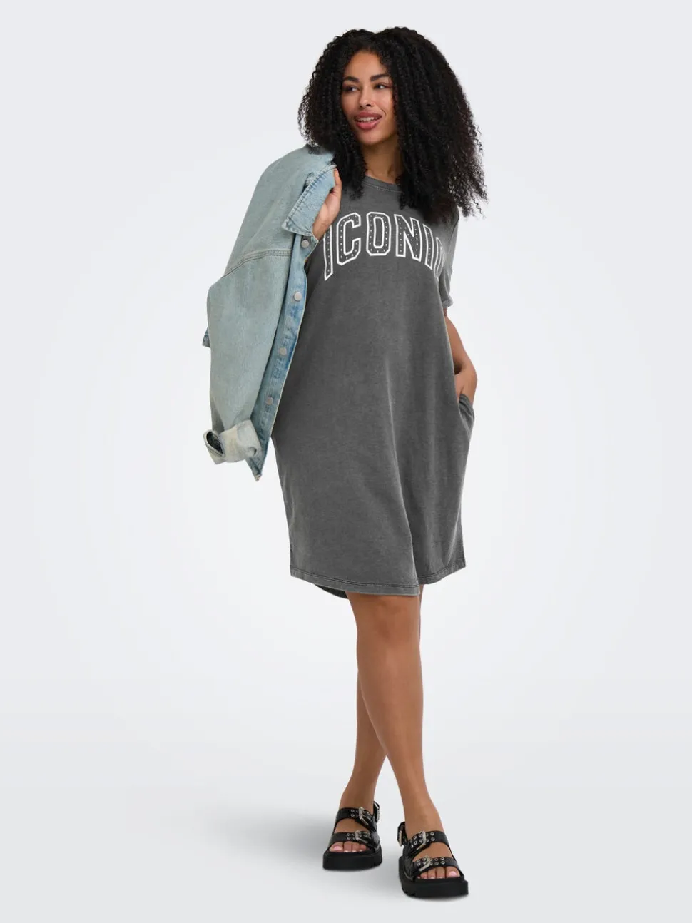 CARKAYLEE Robe courte