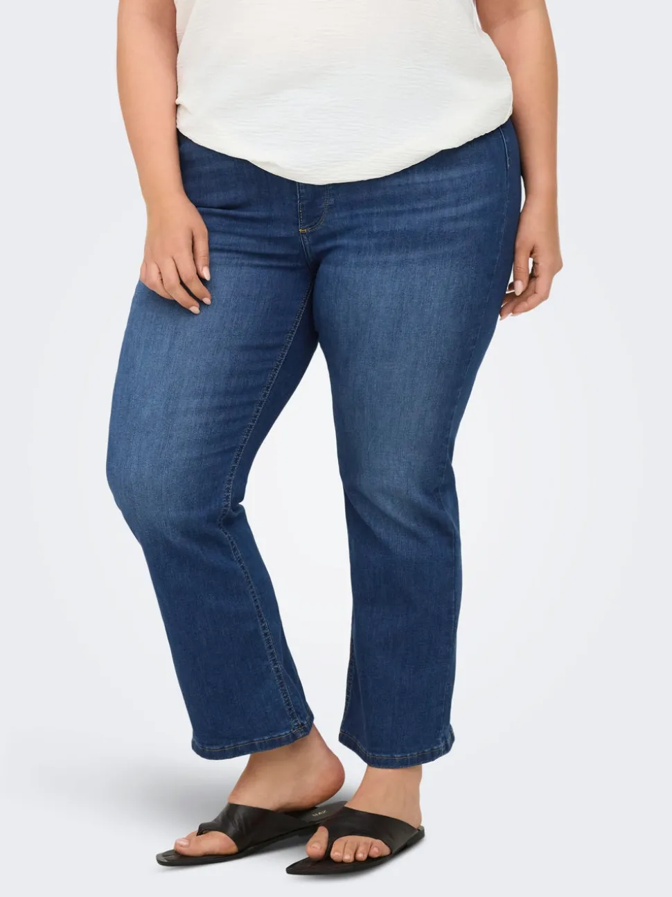 CARKENYA Taille moyenne cropped Flared Fit Jeans