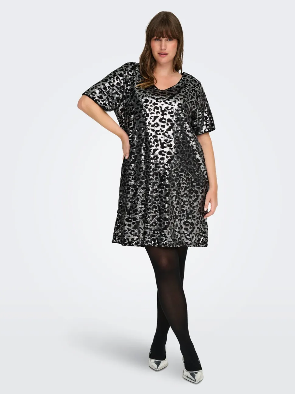 CARLEONORA Robe courte