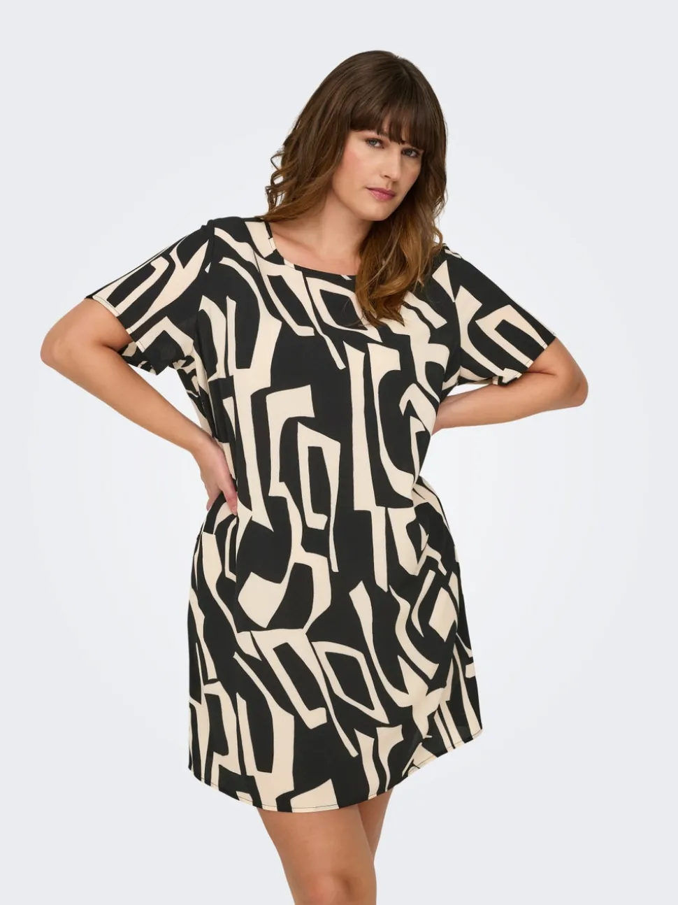 CARLUX Robe courte