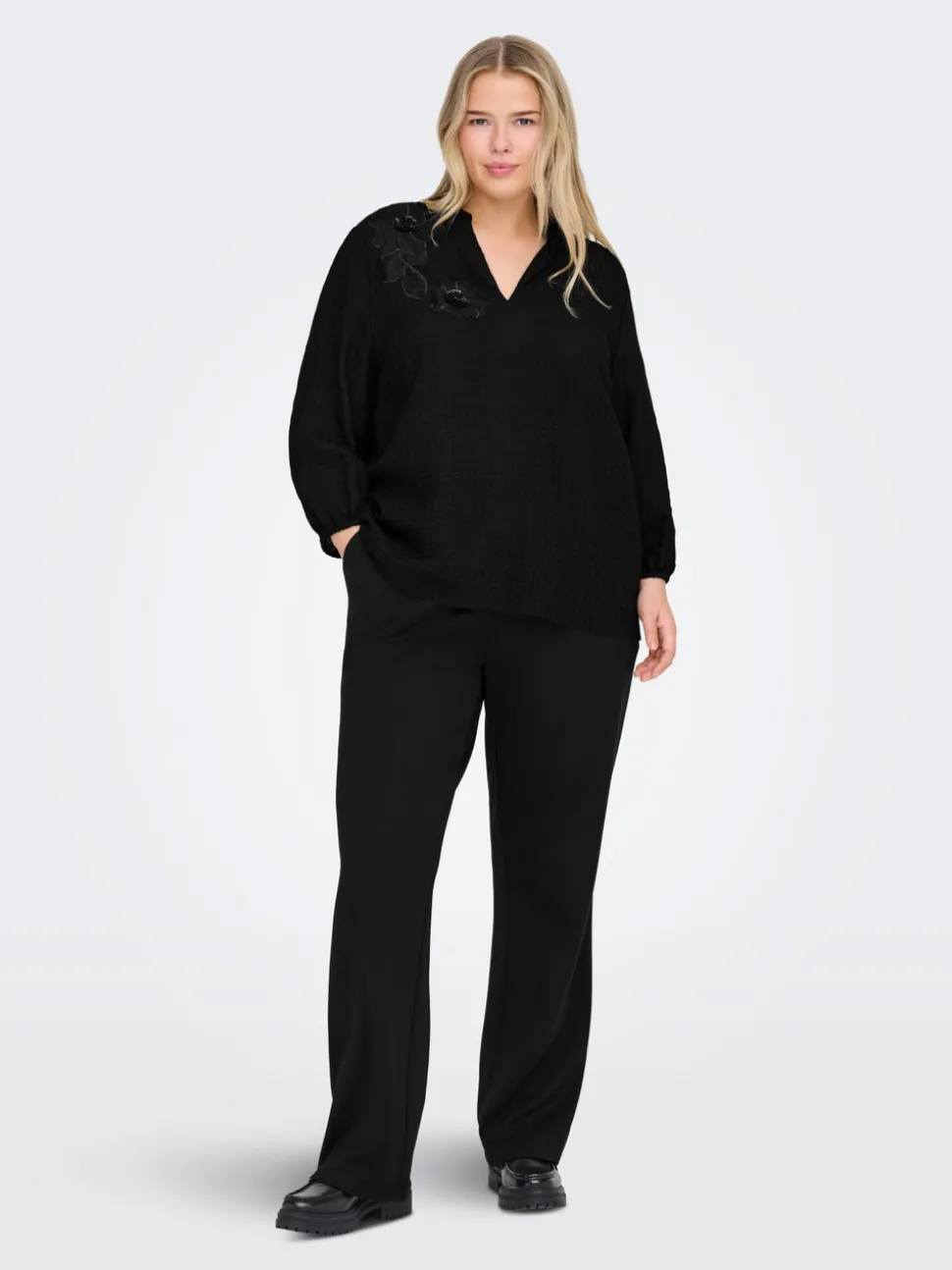 CARLYNE Blouse