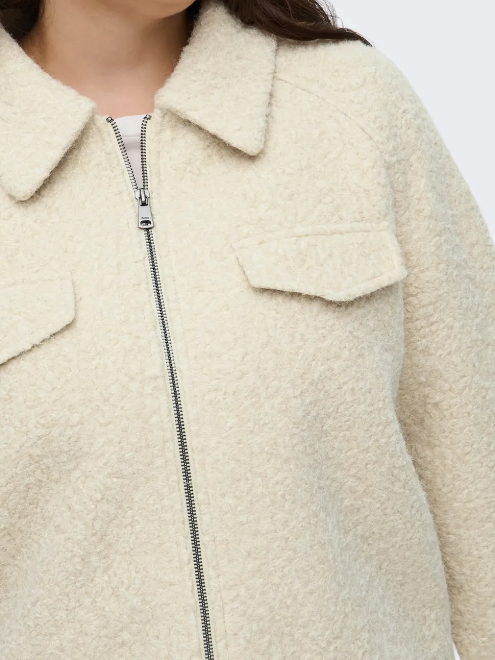 CARMALO Veste