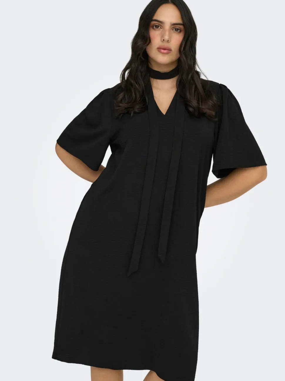 CARPLANA Robe courte