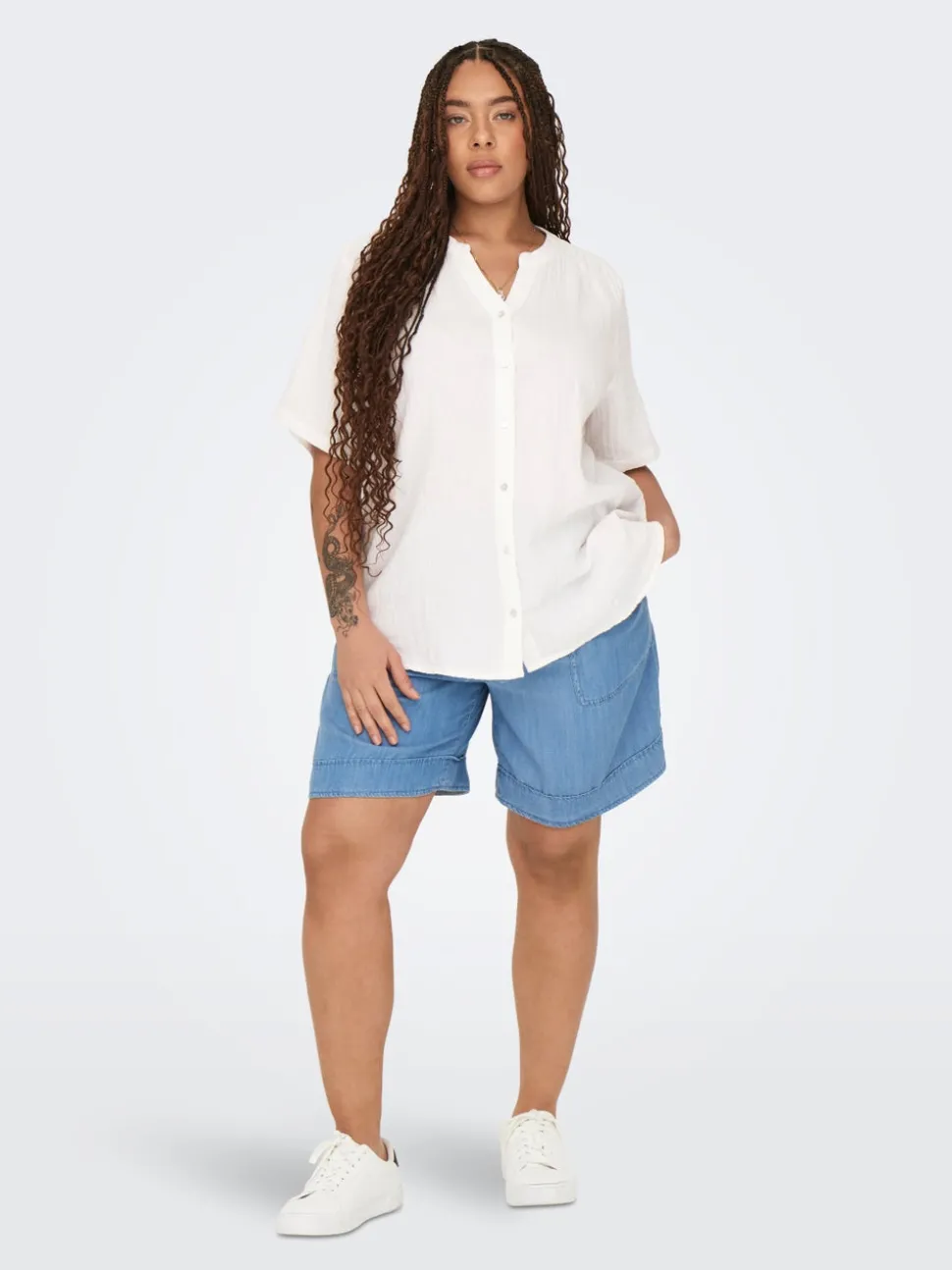 CARTHYRA Top