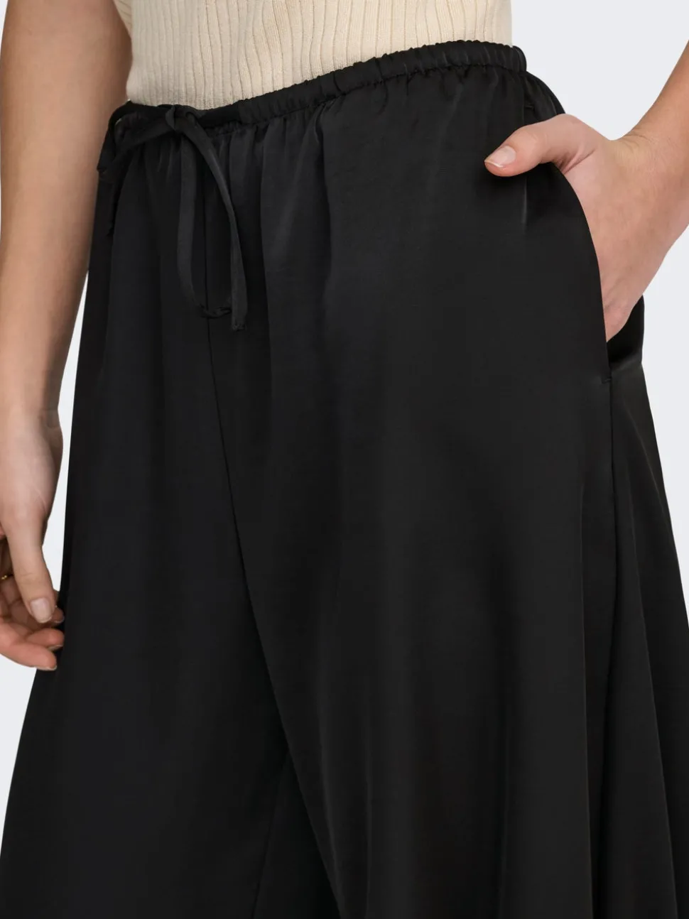 JDYCASSY Balloon Fit Pantalon à jambe large