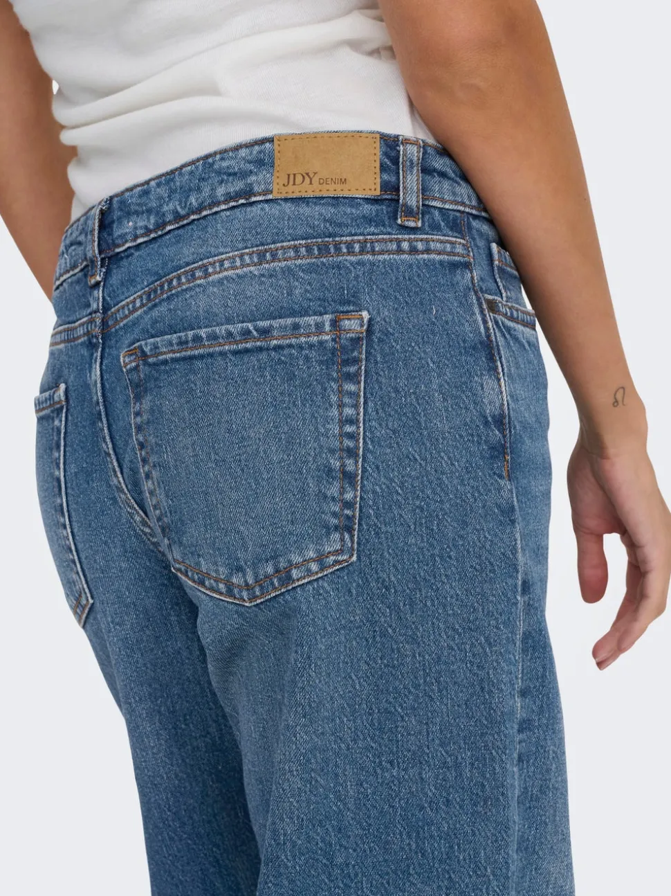 JDYKATIE Taille basse Straight Fit Jeans