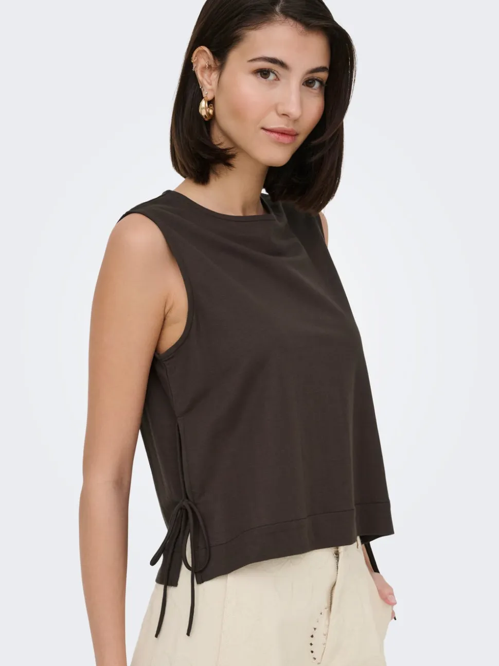 JDYLESLIE Top