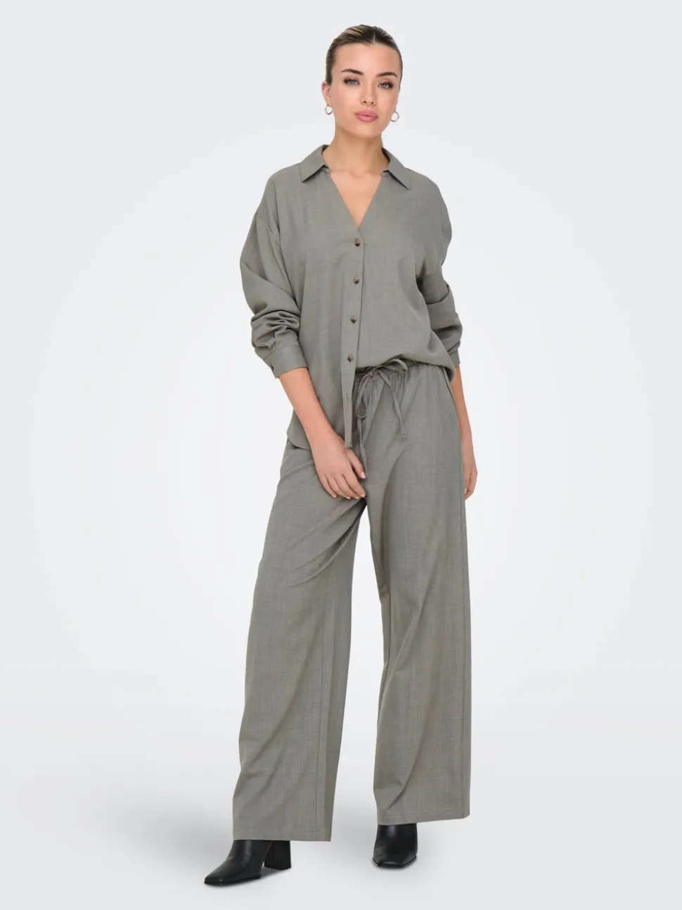 JDYNINA Wide Leg Fit Pantalon à jambe large
