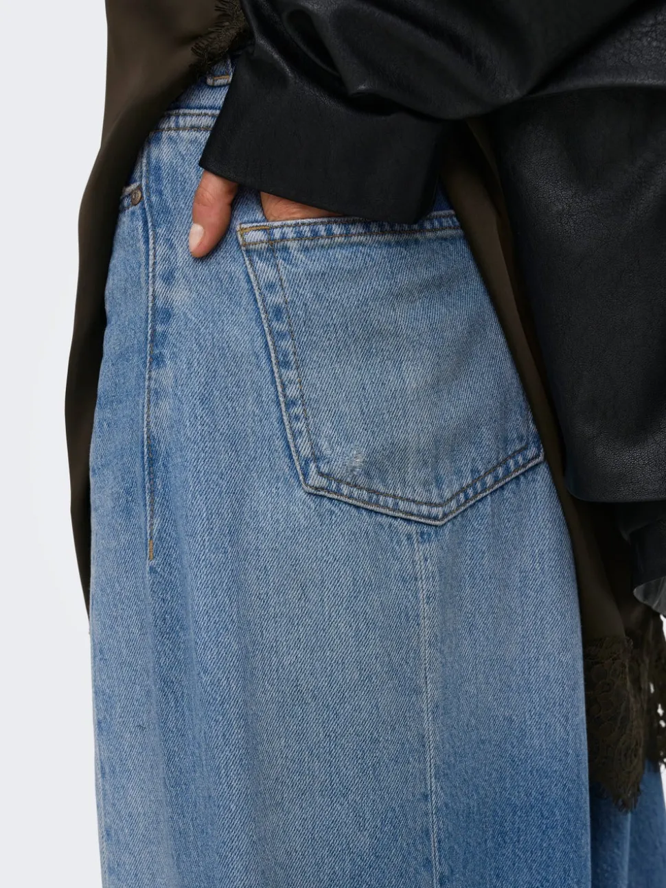 JDYSUSIE Taille moyenne Coupe barrel Jeans