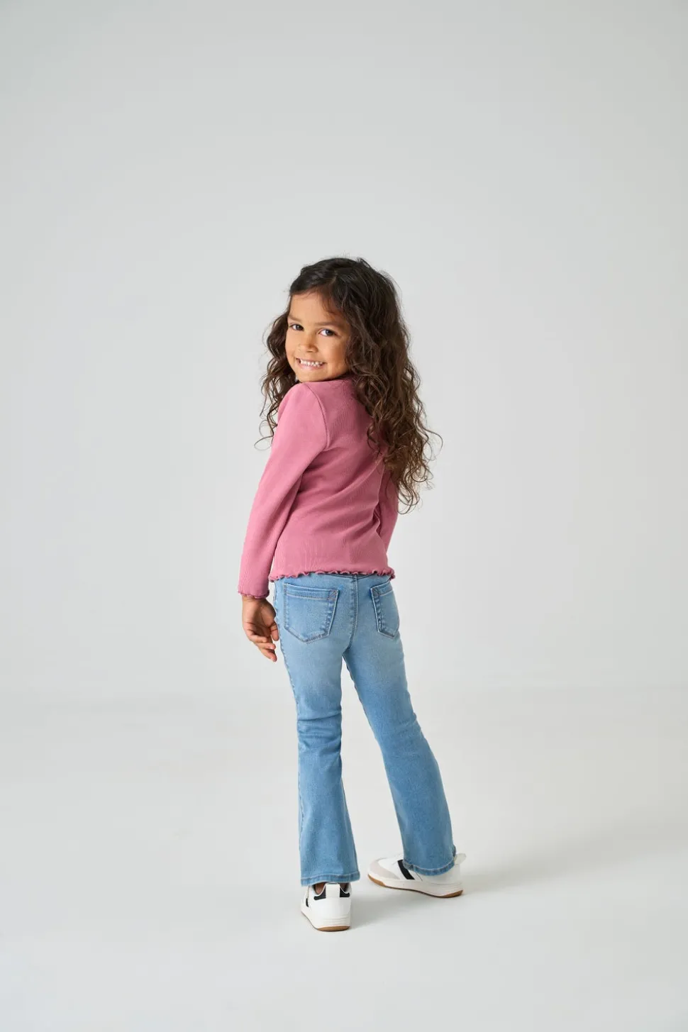 KMGROYAL Flared Fit Jeans