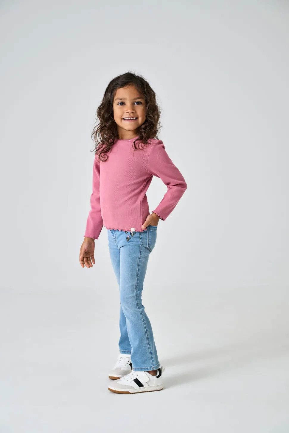 KMGROYAL Flared Fit Jeans