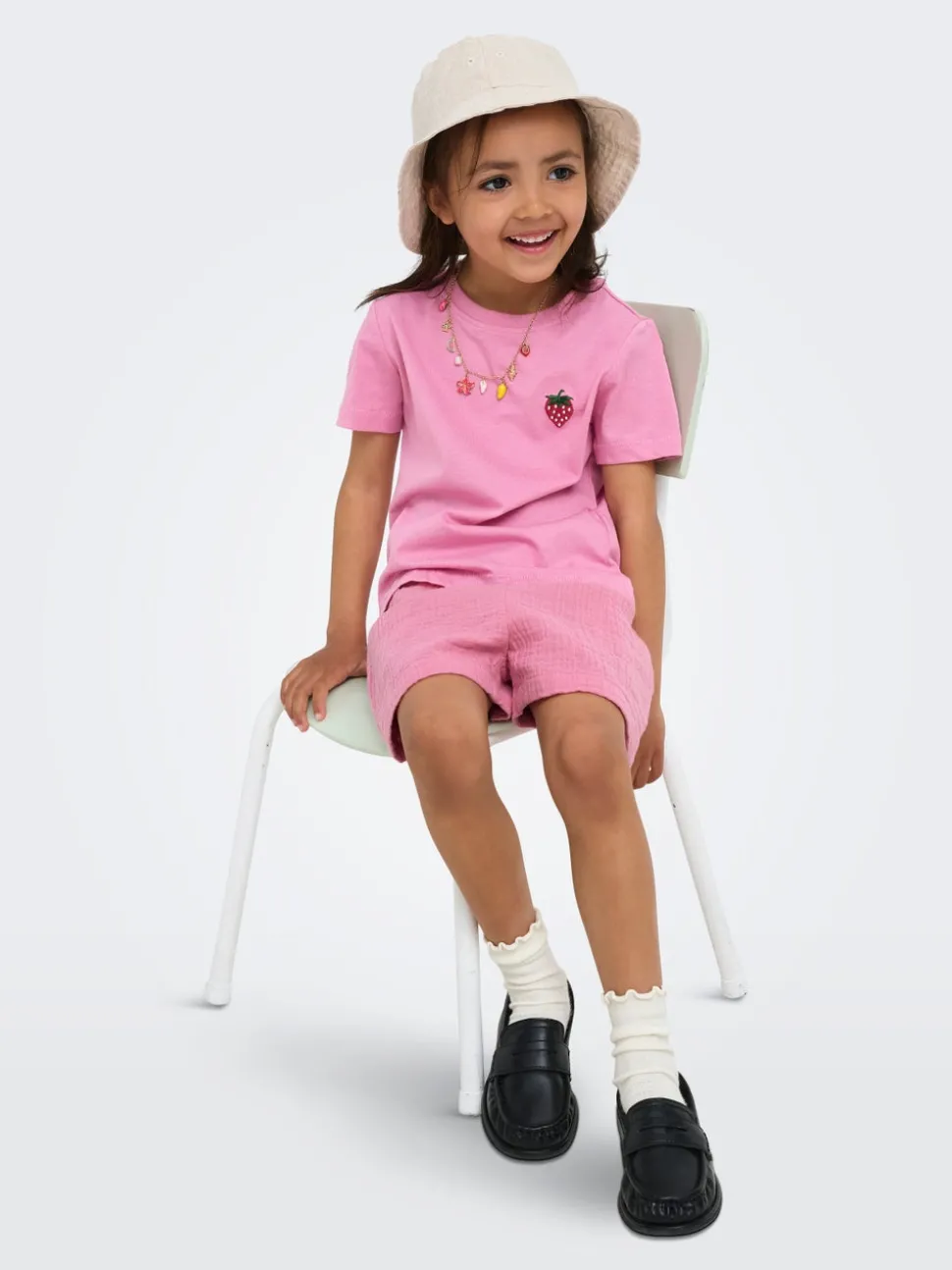 KMGTHYRA Taille moyenne Regular Fit Short