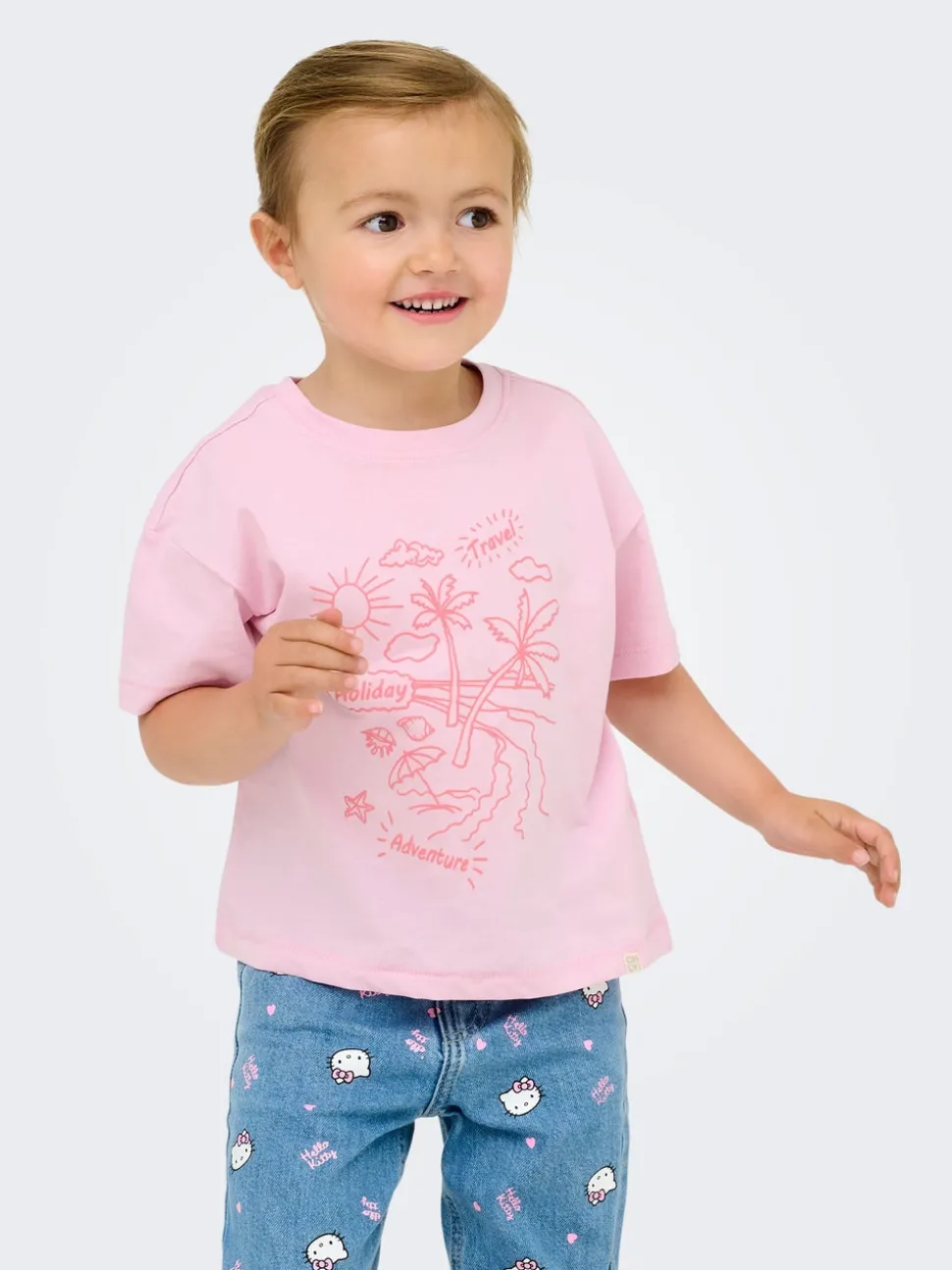 KMGVACAY T-shirt