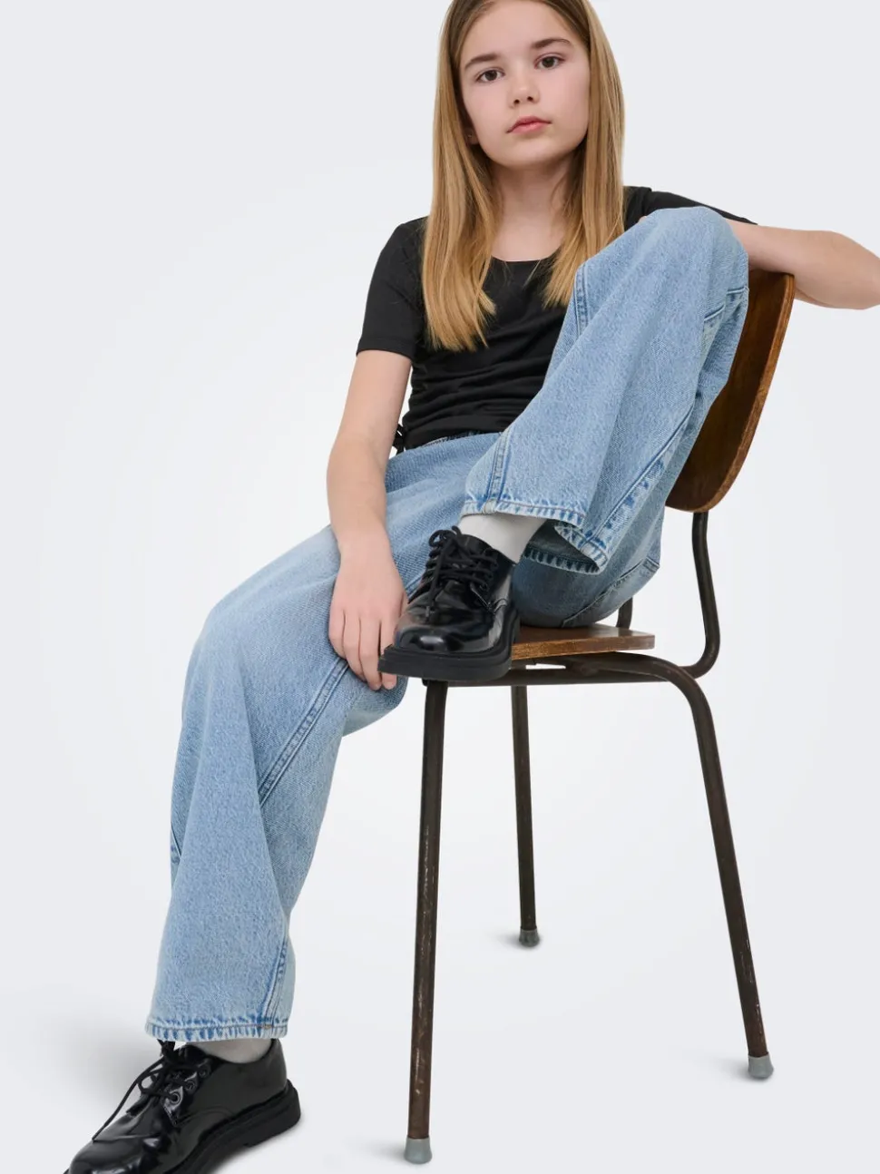 KOGJAY Wide Leg Fit Jeans