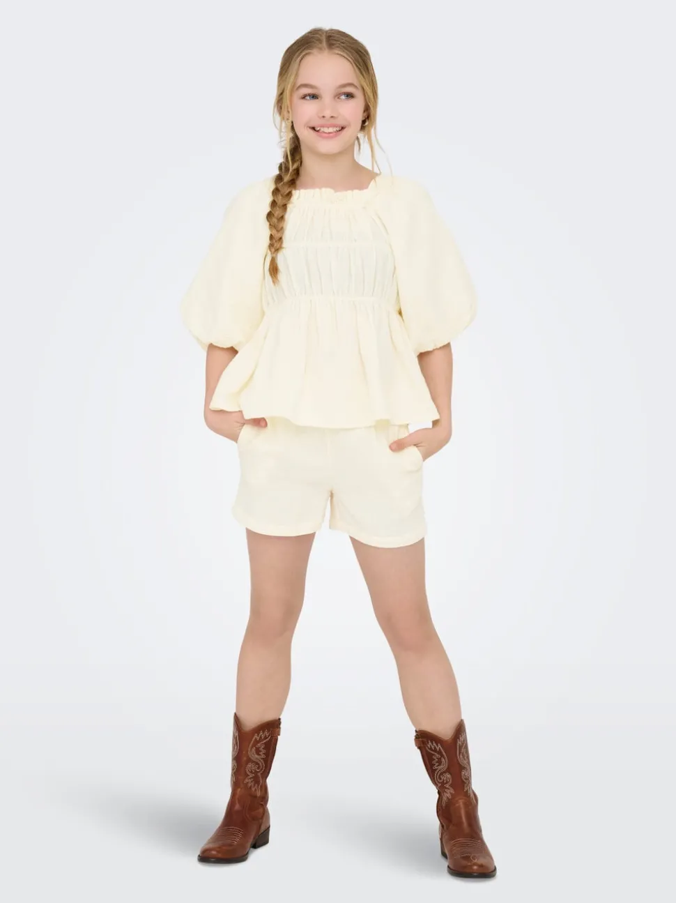 KOGTHYRA Regular Fit Short