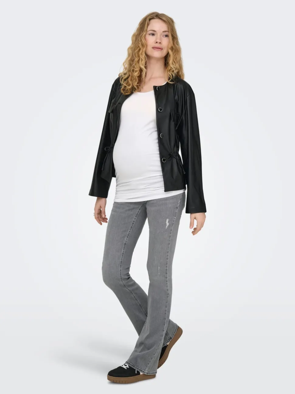OLMBLUSH Flared Fit Jeans