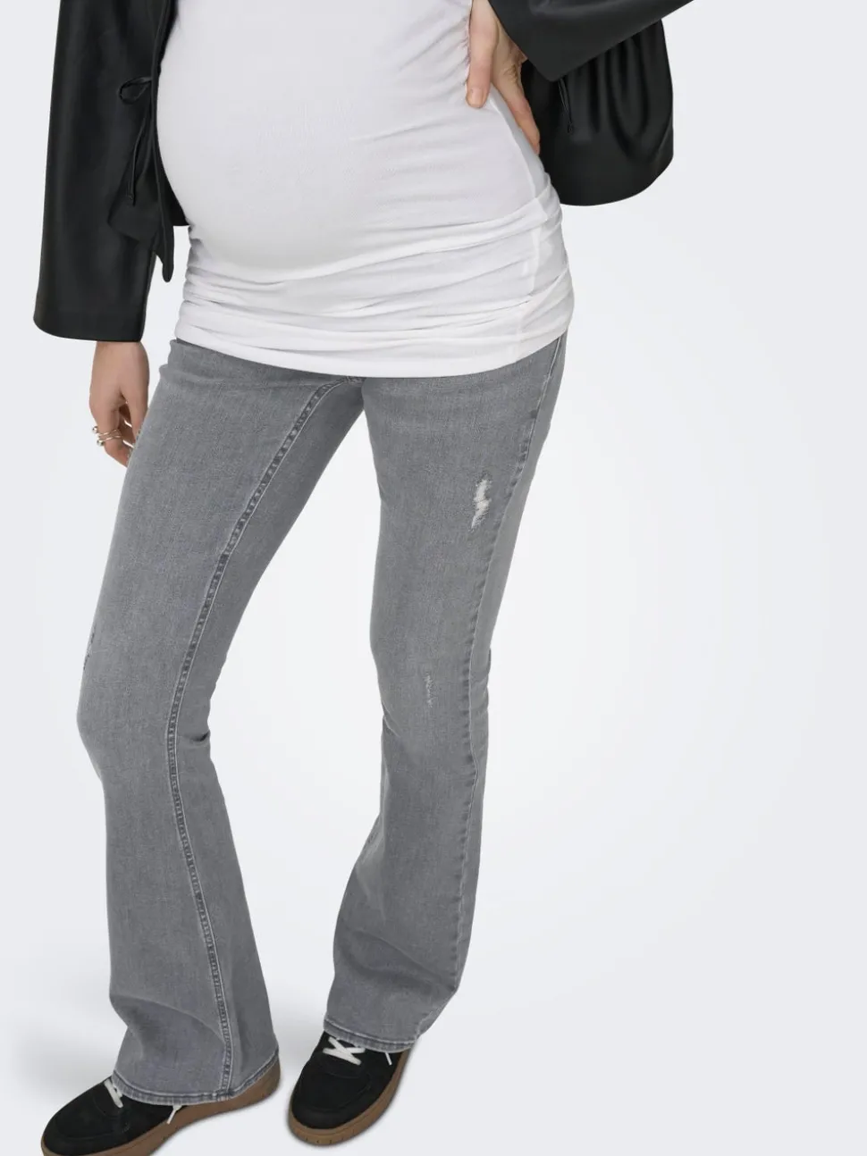OLMBLUSH Flared Fit Jeans