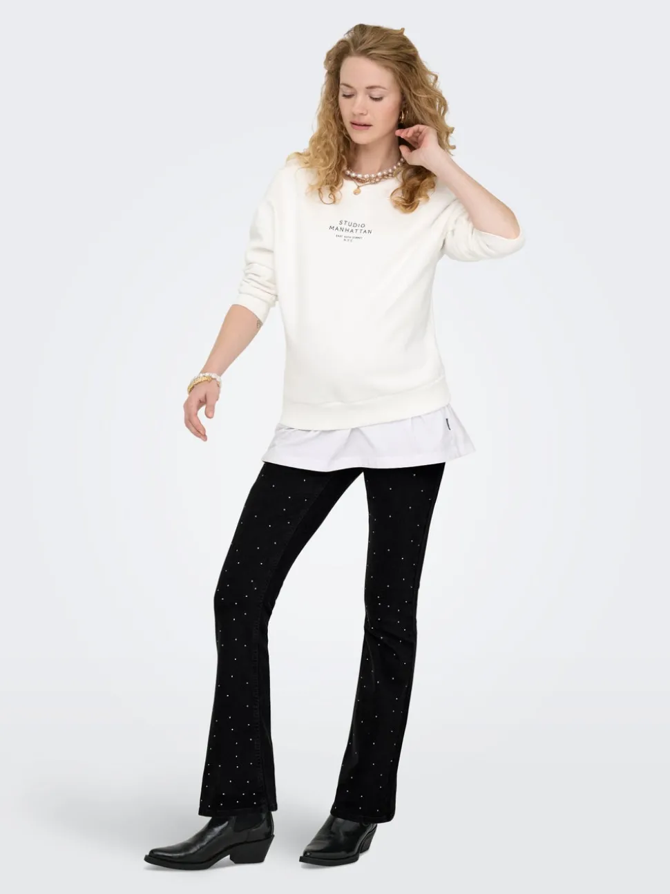 OLMBLUSH Flared Fit Jeans