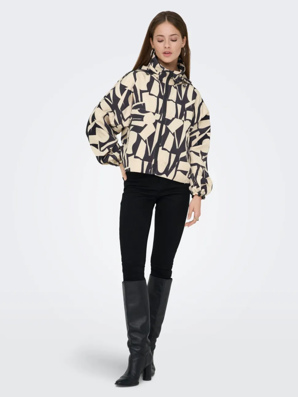 ONLBETTY Veste