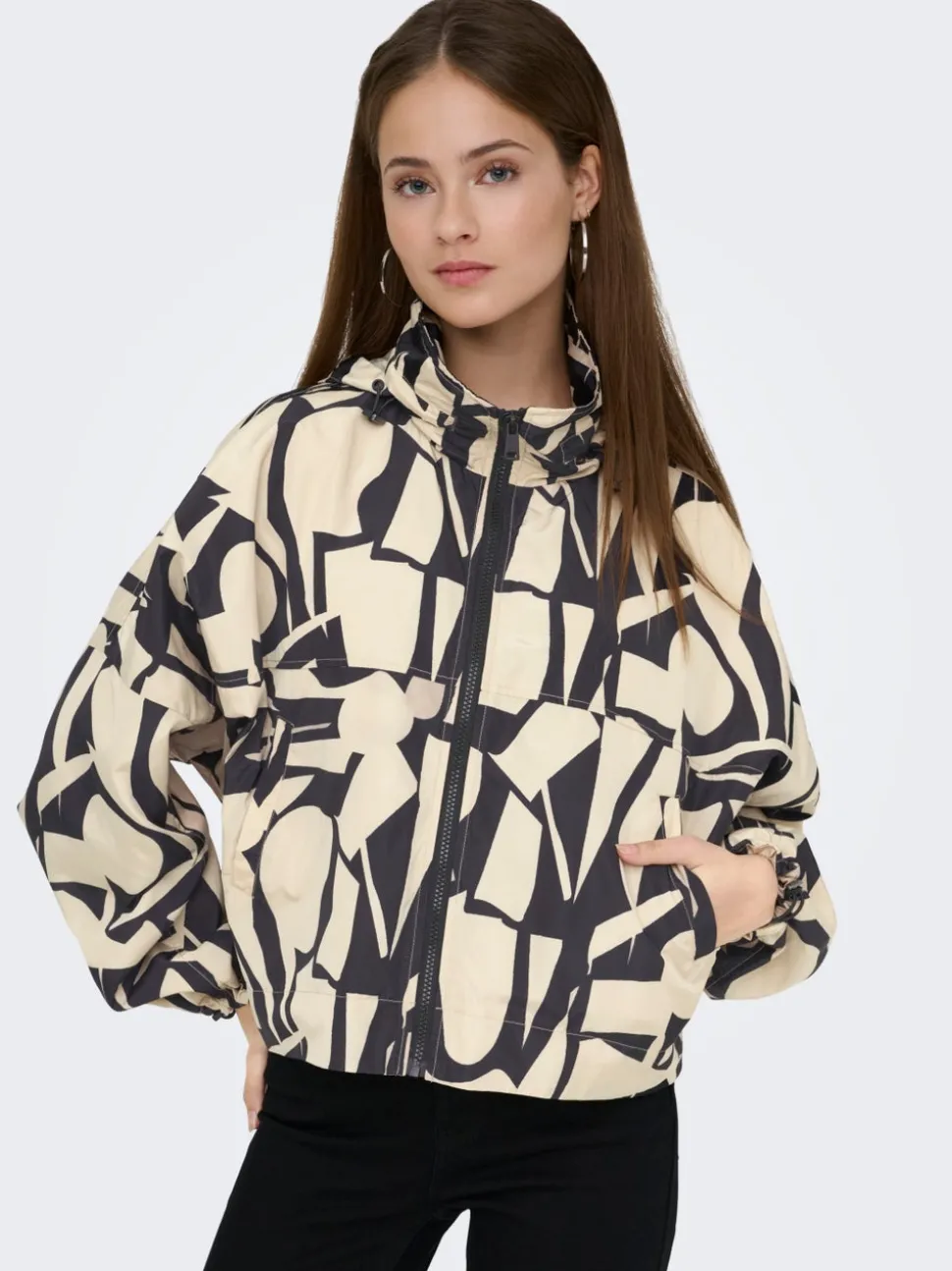 ONLBETTY Veste