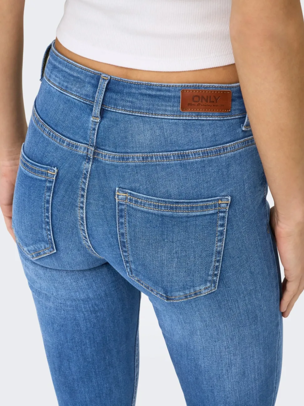 ONLBLUSH Taille moyenne Skinny Fit Longueur cheville Jeans
