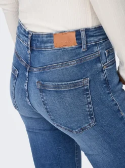ONLBLUSH Taille moyenne Retro Flared Fit Jeans