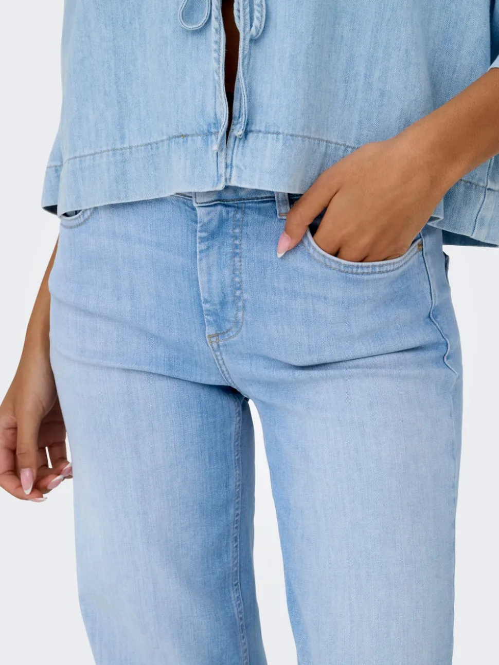 ONLBLUSH Taille moyenne Straight Fit Jeans