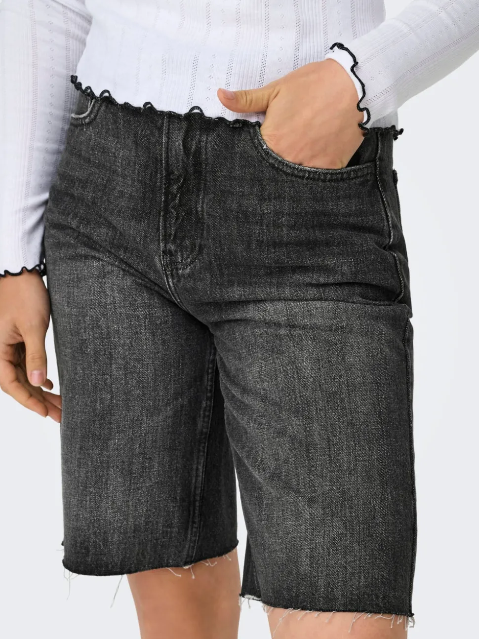 ONLCARO Taille moyenne Loose Fit Short en denim
