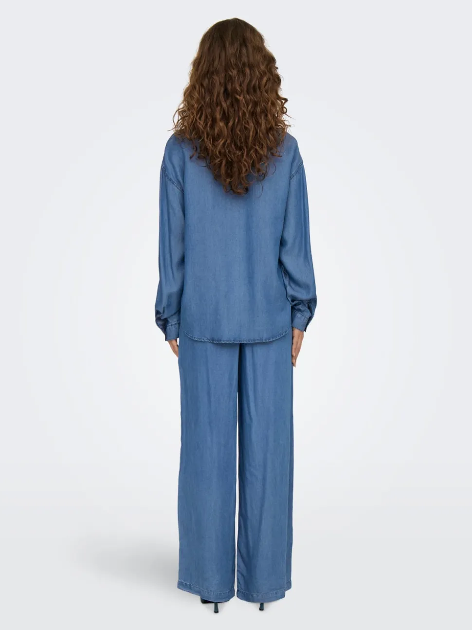 ONLCHARIS Top