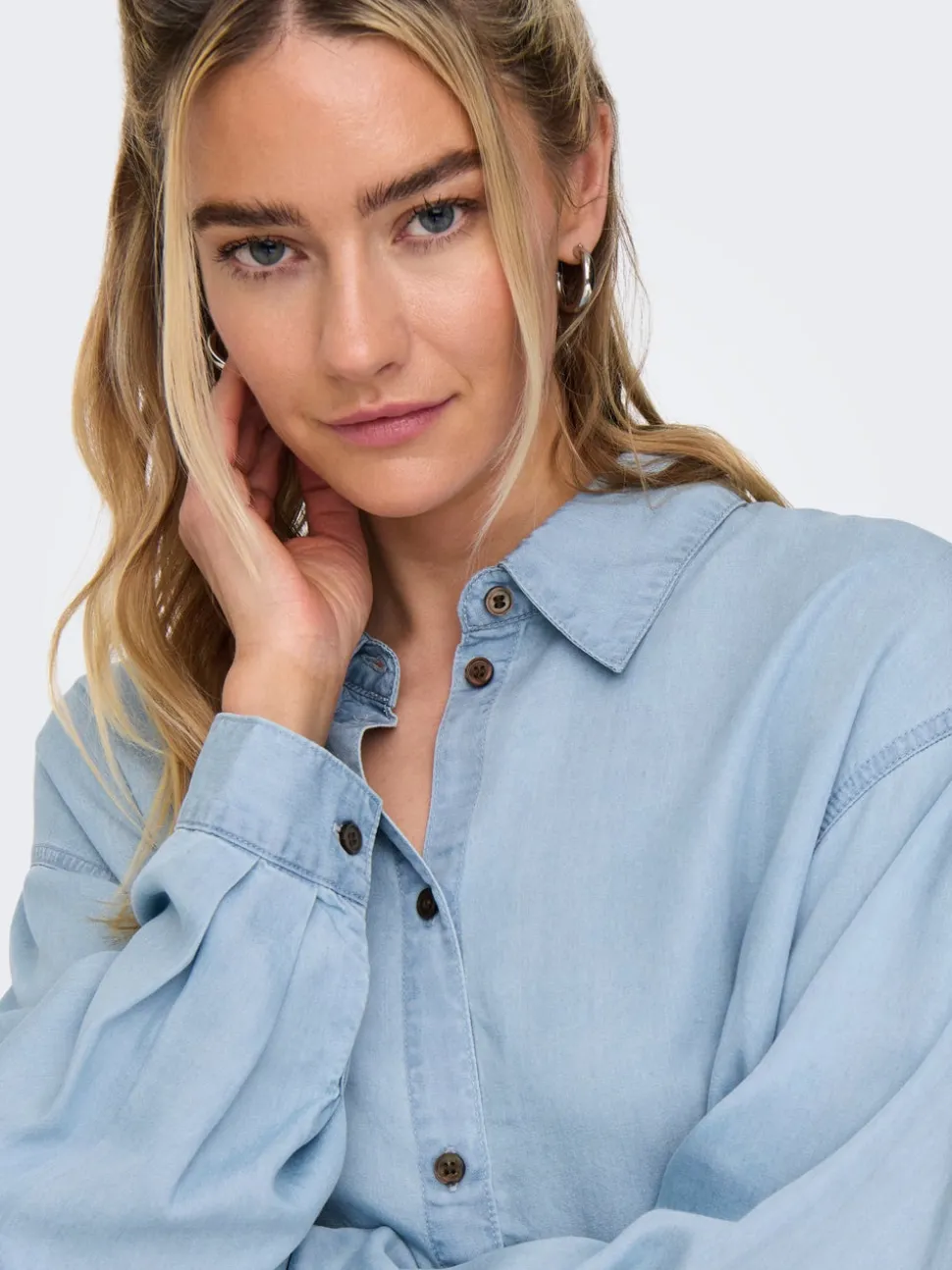 ONLCHARIS Top
