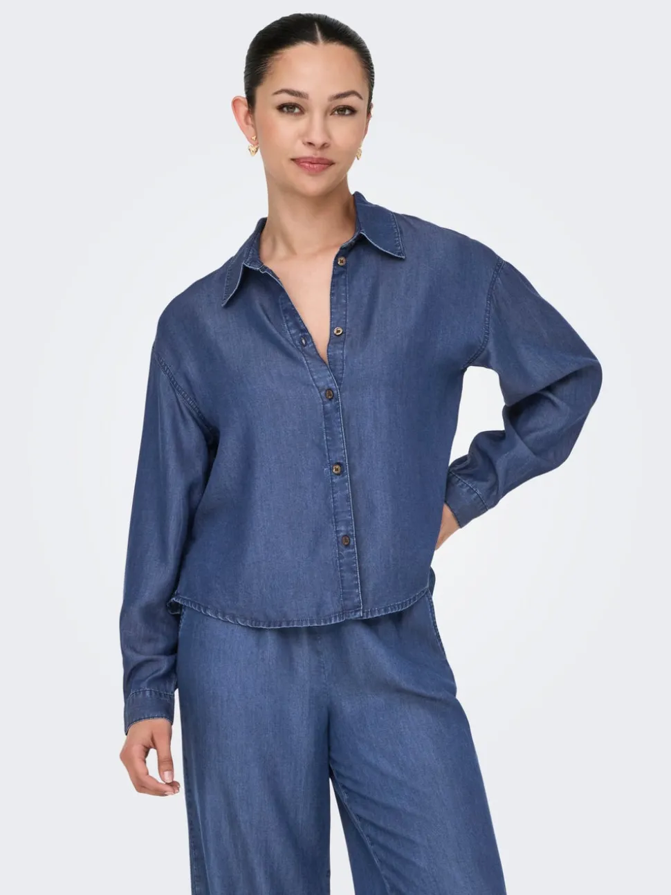 ONLCHARIS Top