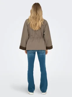 ONLEJA Veste