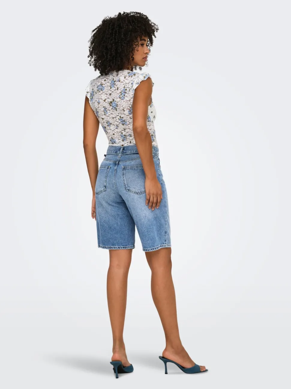 ONLELLA Taille moyenne Regular Fit Short en denim