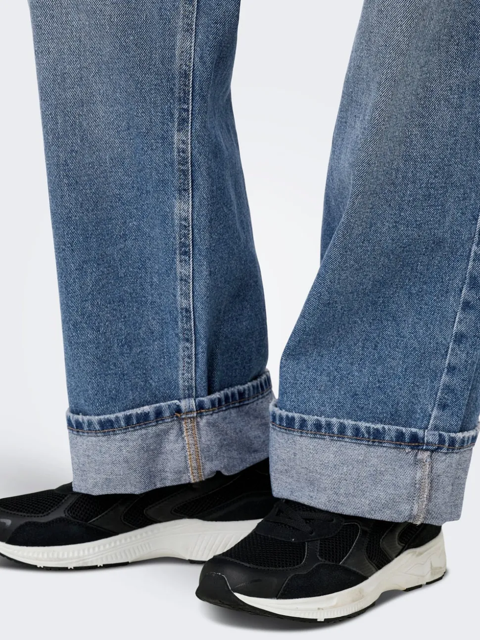 ONLELLA Taille moyenne Wide Leg Fit Jeans