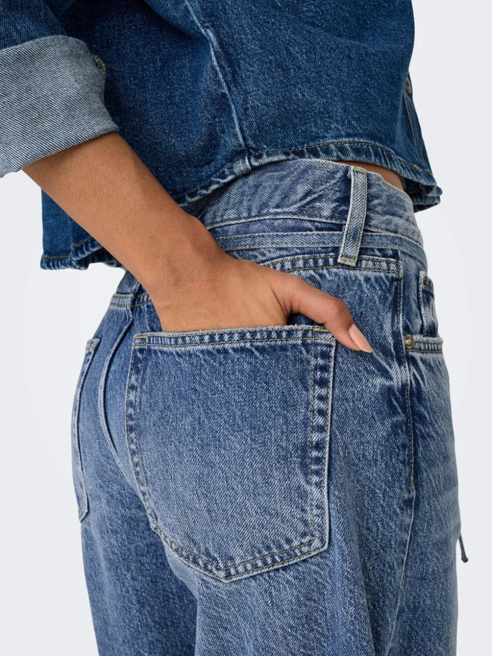 ONLGIANNA Taille moyenne Balloon Fit Jeans