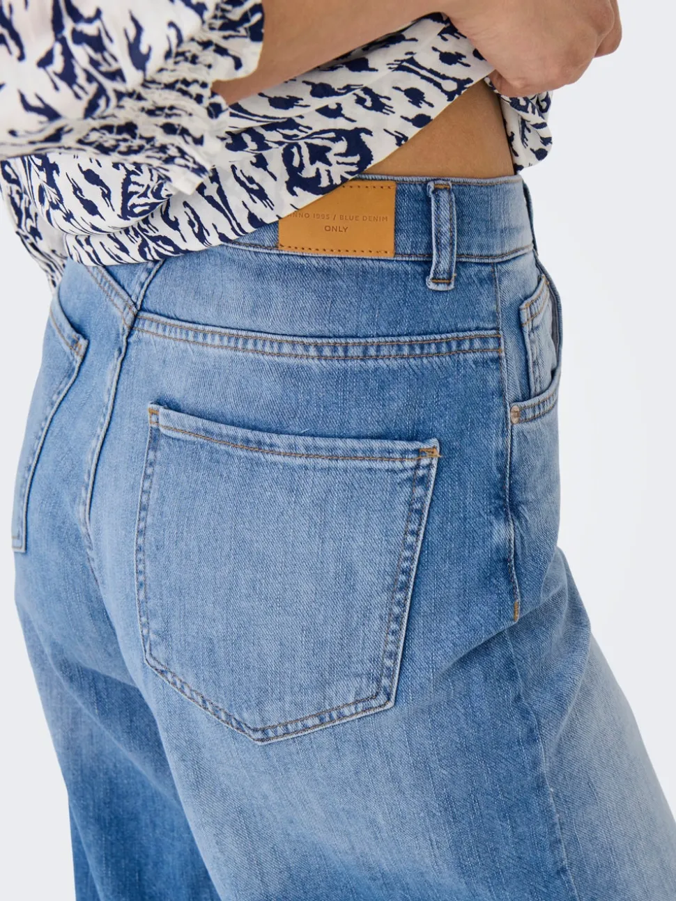 ONLGIULIA Taille haute Wide Leg Fit Jeans