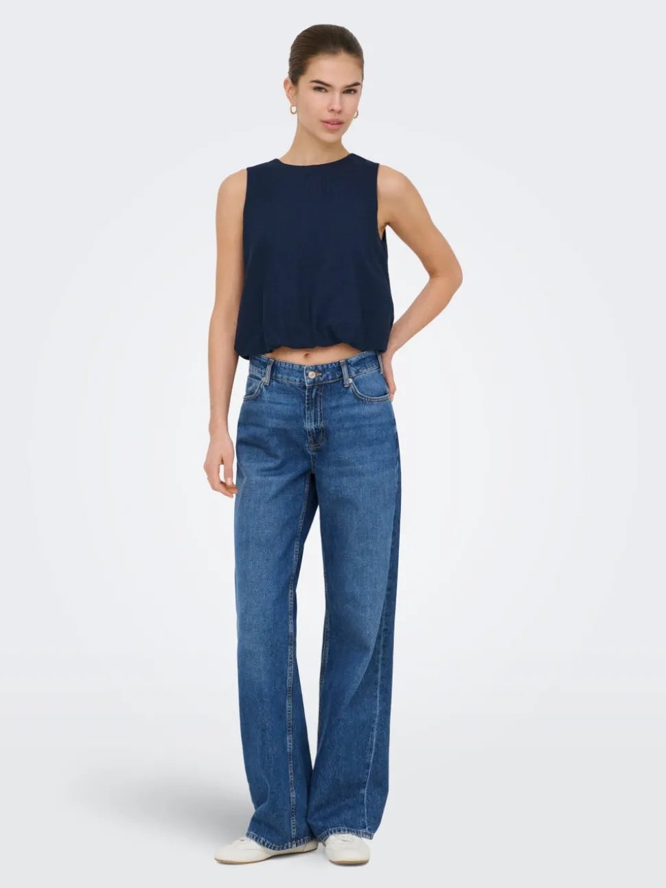 ONLGOA lin Top