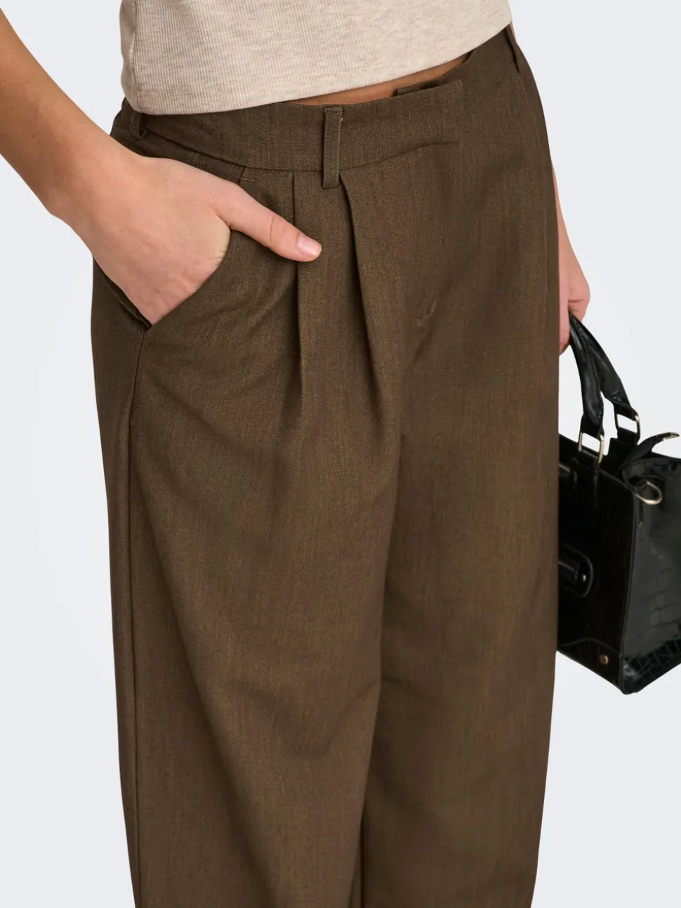 ONLHATTIE Straight Tapered Fit Pantalon