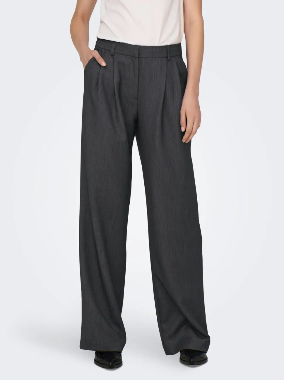 ONLHATTIE Straight Tapered Fit Pantalon