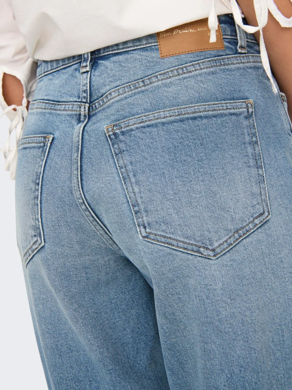 ONLJUICY Taille haute Mom Fit Jeans