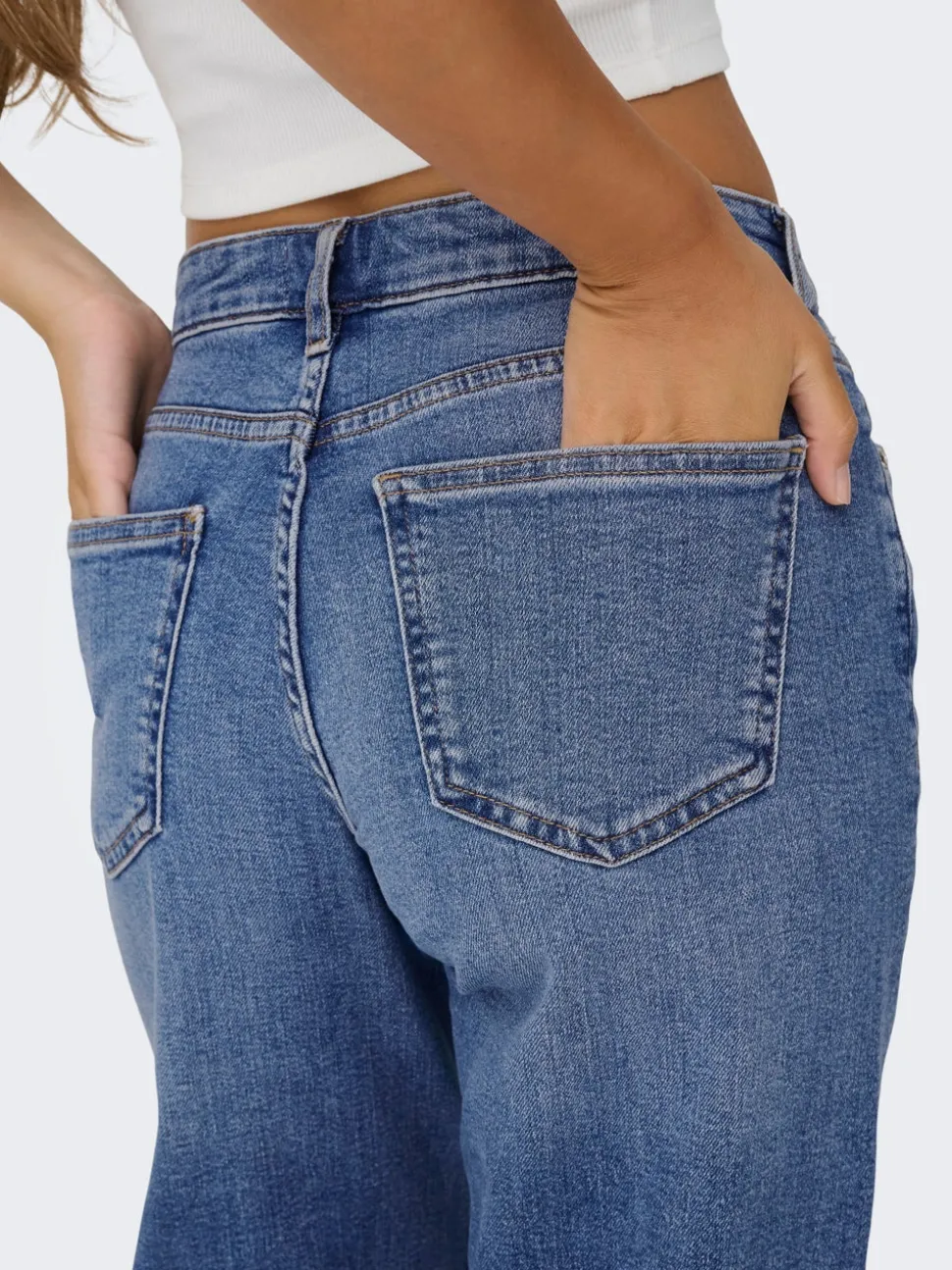 ONLJULLES Taille basse Wide Leg Fit Jeans