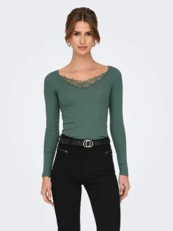 ONLKIRA Top