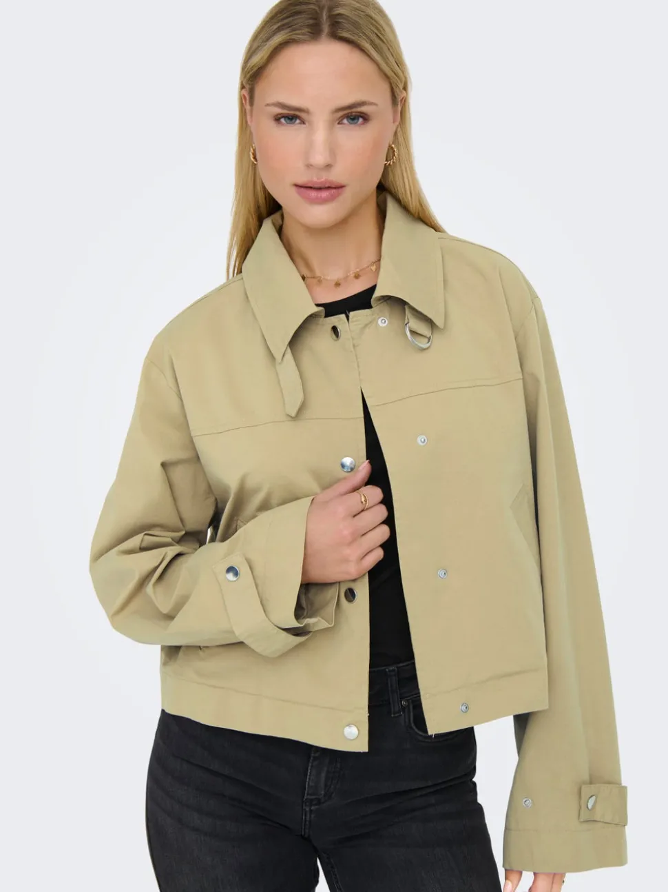 ONLLIANA Trench court
