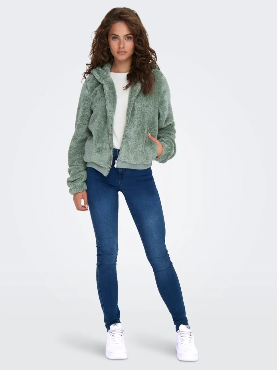 ONLNEWANNA Manteau en peluche