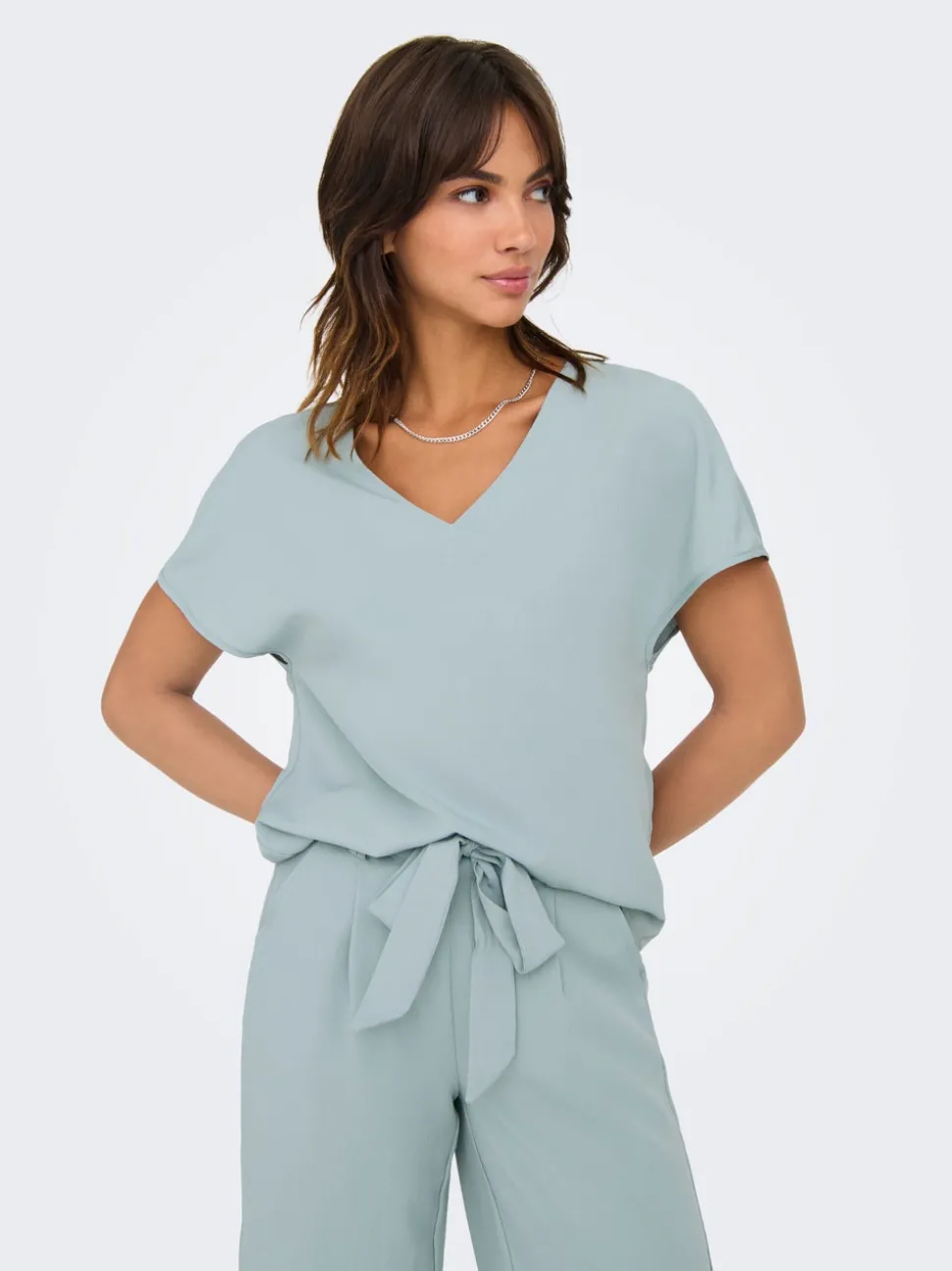 ONLNOVA Top